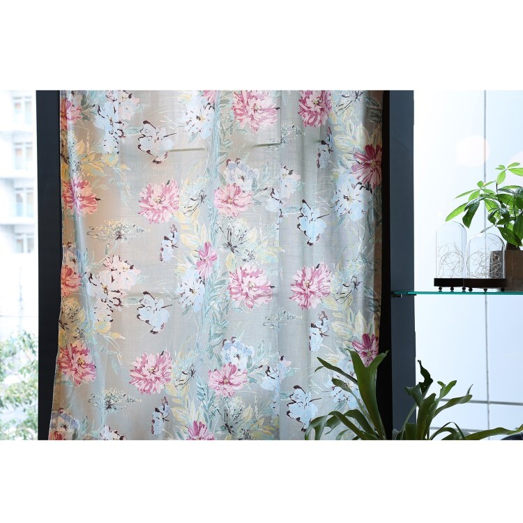 フラワープリントカーテン 100 135cm インテリアファブリック Laura Ashley Home ローラアシュレイ ワールド オンラインストア World Online Store フラワープリントカーテン 100 135cm インテリアファブリック Laura Ashley Home ローラアシュレイ ワールド オンラインストア World Online Store