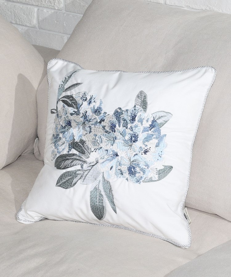 ローラアシュレイホーム(LAURA ASHLEY HOME)のフラワー刺しゅうクッション 45×45cm11