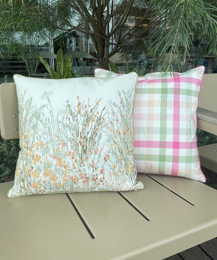 ローラアシュレイホーム(LAURA ASHLEY HOME)のハーヴェスト柄 クッションカバー 45×45cm イエロー(132)