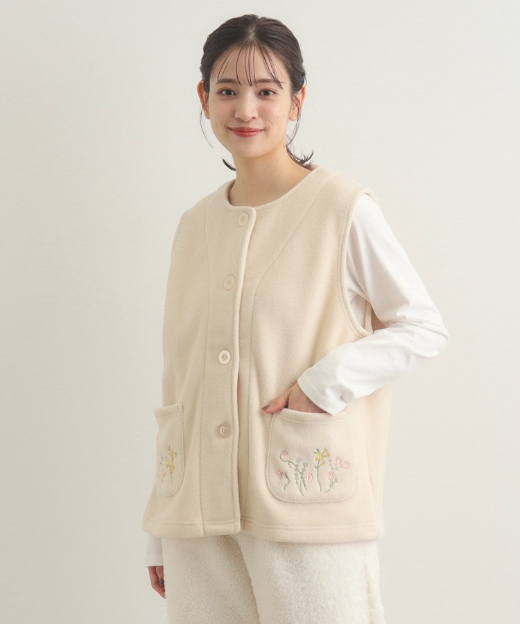 ローラアシュレイホーム(LAURA ASHLEY HOME)の【一部店舗限定】クロスウェル柄 フリースルームベスト1