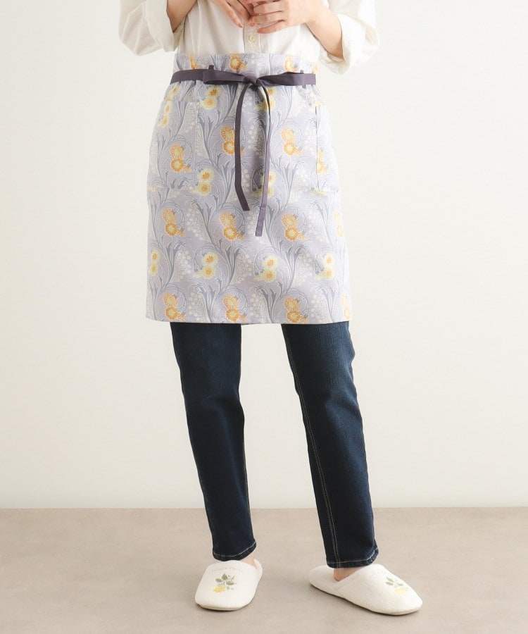 ローラアシュレイホーム(LAURA ASHLEY HOME)のベヴィントン ブルーム柄 カフェ エプロン ブルー(192)