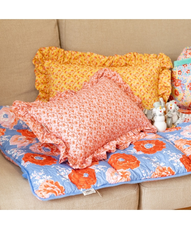 Laura Ashley ◇ イギリス発 ◇クッション◇動植物プリント◇6色