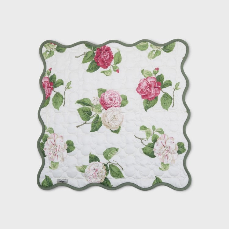 カミール柄 キルトクッションカバー 45×45cm（クッション