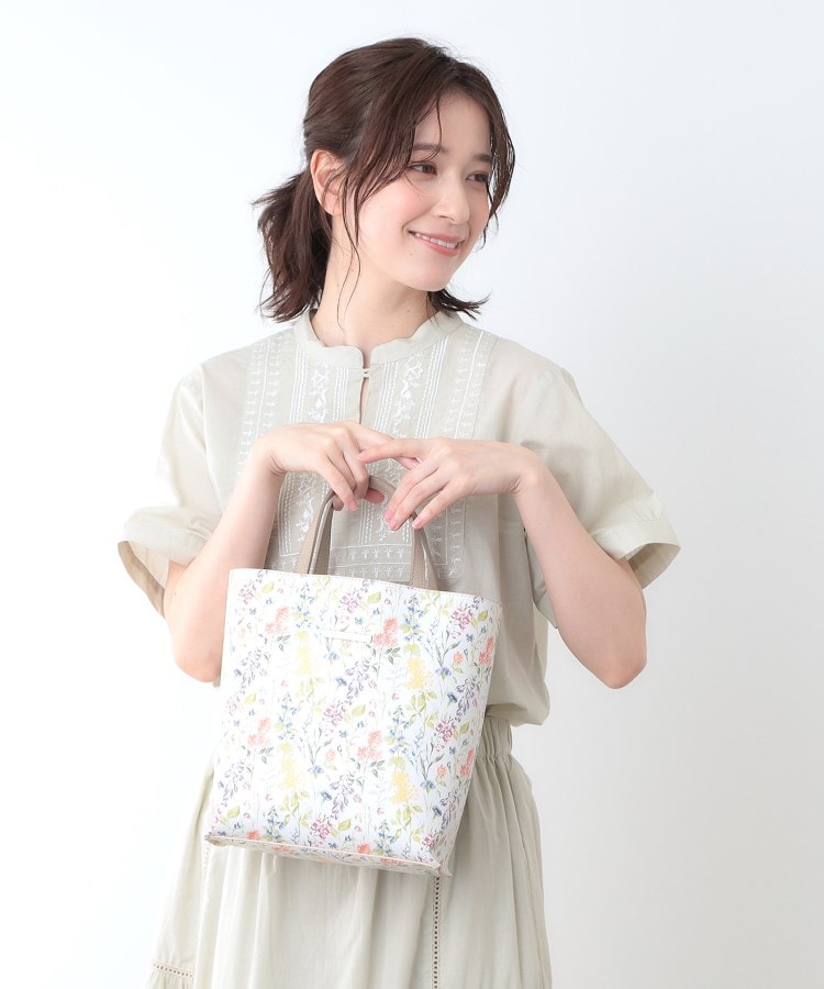 ローラアシュレイホーム(LAURA ASHLEY HOME)のエルストンガーデン柄 トートバッグ1