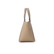 エスペランサ(ESPERANZA)のメタルアクセントハンドルトートバッグ3