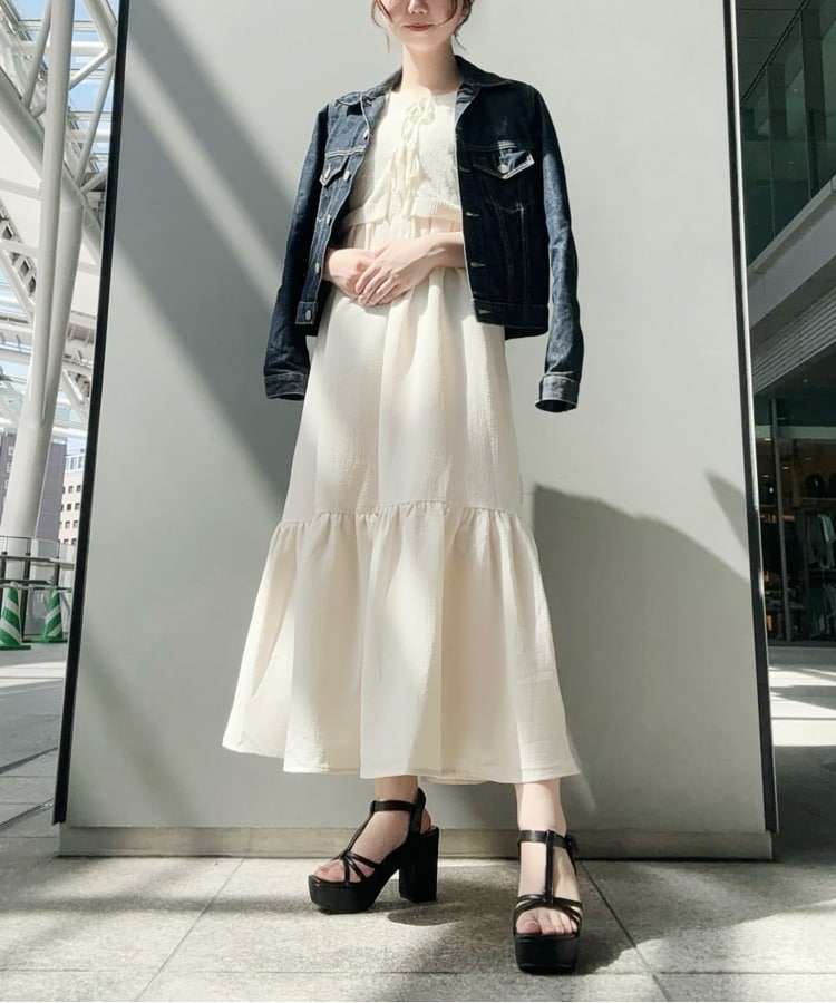 Tストラップチャンキーヒールサンダル 24SS(サンダル・ミュール Tストラップチャンキーヒールサンダル 24SS(サンダル・ミュール