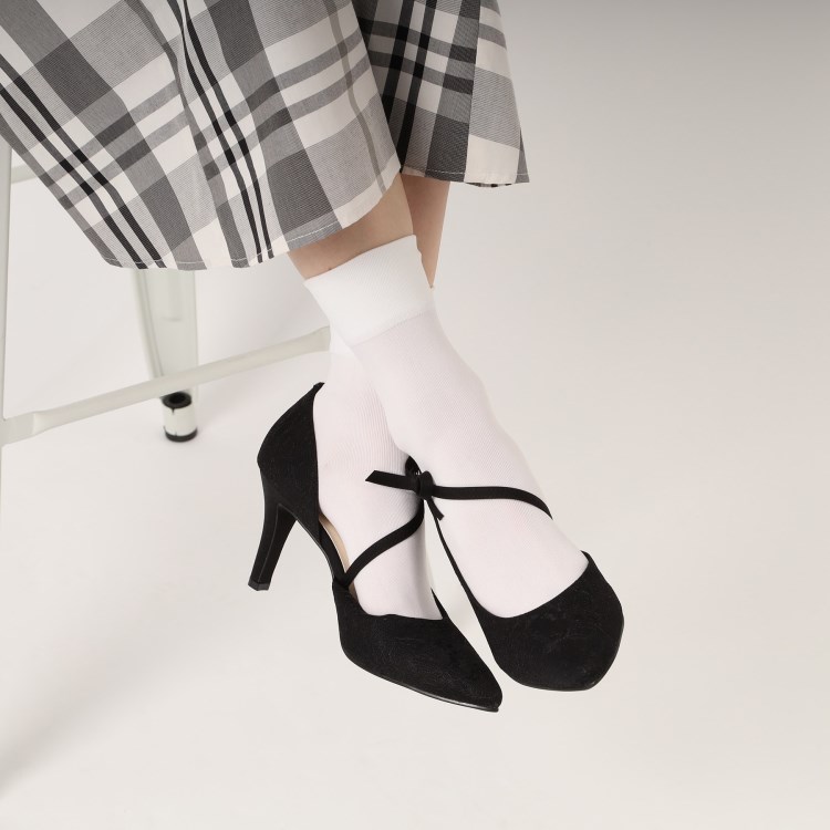 エスペランサ(ESPERANZA)のサイドオープンリボン付きヒールパンプス パンプス