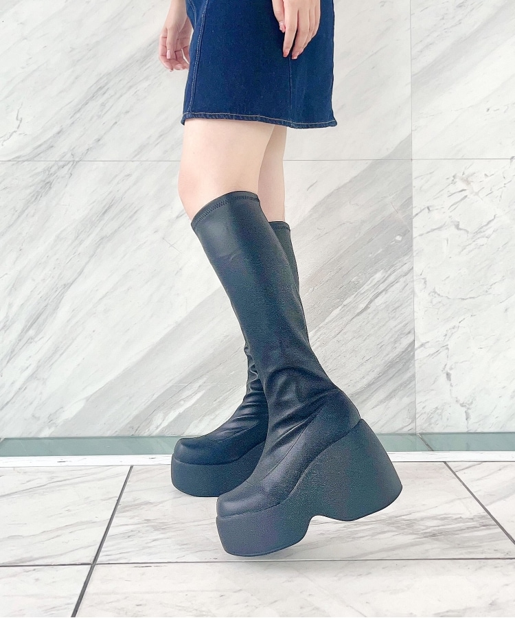 厚底ボリュームソールストレッチブーツ