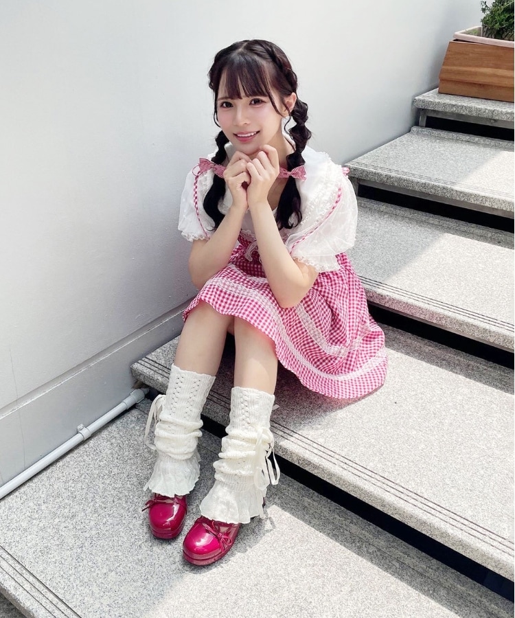 シーエス ティーアンドピー(csT&P)の大人気インフルエンサー 桜井ひかるちゃんコラボ 厚底ストラップ付ハートくり抜きヒールパンプス67