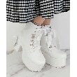 シーエス ティーアンドピー(csT&P)の厚底ハトメレースアップヒールブーツ 24SS15