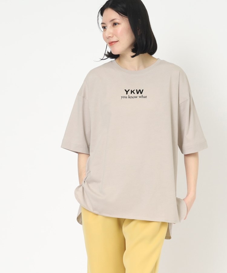 ザンパ(ZAMPA)のフロッキーロゴオーバーサイズTシャツ サンドベージュ(553)