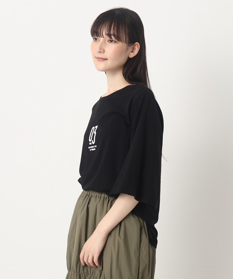 ザンパ(ZAMPA)の【春も着られる】フロッキープリントバルーンスリーブTシャツ16