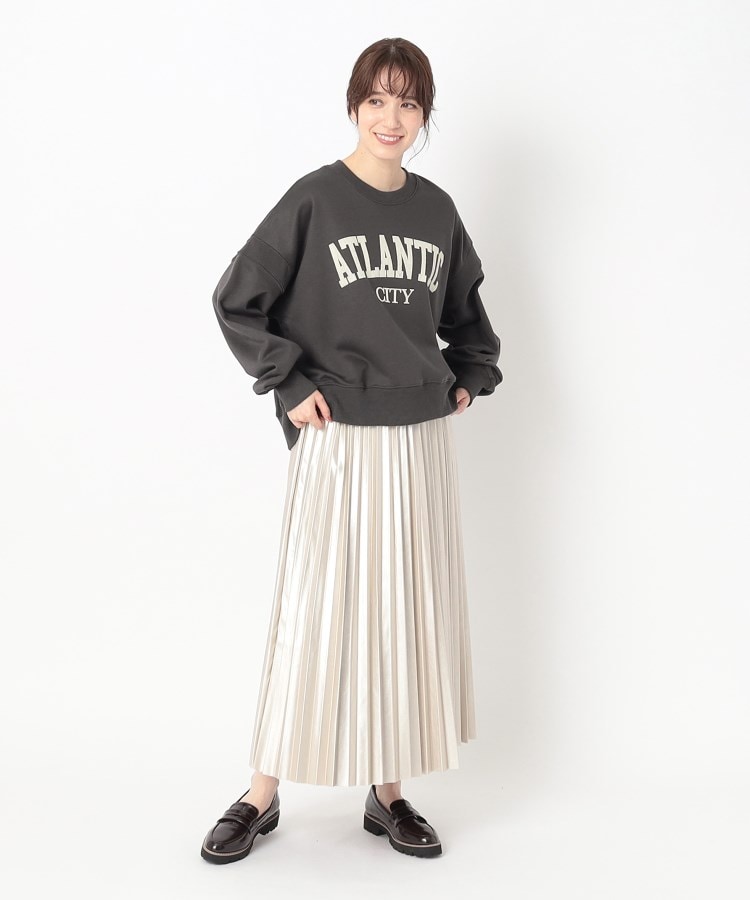 ザンパ(ZAMPA)の【春も着られる】裏毛ロゴクルーネックプルオーバー14