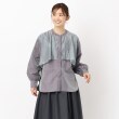 ザンパ(ZAMPA)の【春も着られる】サテンワッシャーフレアチュニックブラウス ライトグレー(011)