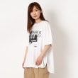 ザンパ(ZAMPA)のフォトプリントラウンドヘムTシャツ オフホワイト(003)
