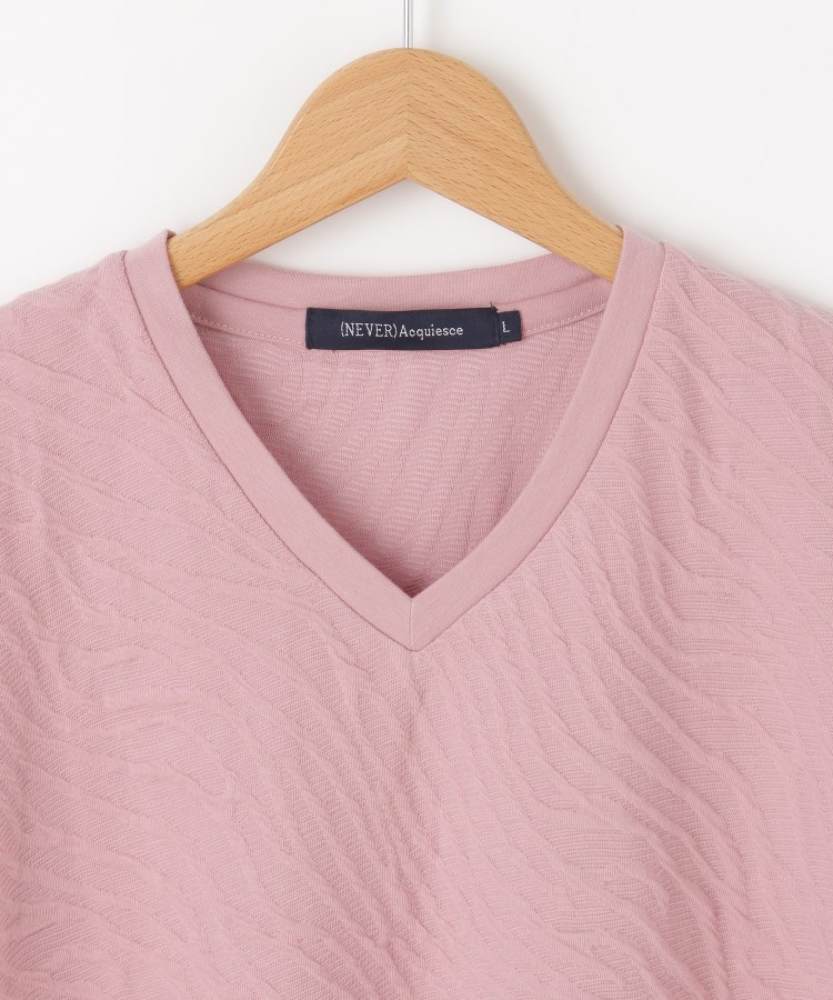 オフプライスストア(メンズ)(OFF PRICE STORE(Mens))の(Never)Acquiesce (ネバーアクイース) 立体デザインVネックTシャツ【SALE/セール/カジュアル/デイリー/トレンド/きれいめカジュアル】3