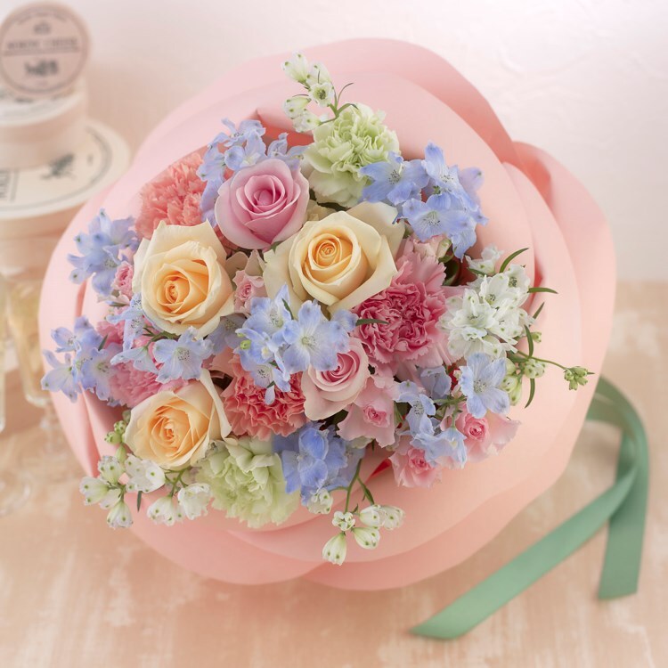 バラの形の花束ペタロ ローザ フェミニンミックス 花束 日比谷花壇 ヒビヤカダン ワールド オンラインストア World Online Store バラの形の花束ペタロ ローザ フェミニンミックス 花束 日比谷花壇 ヒビヤカダン ワールド オンラインストア World Online Store