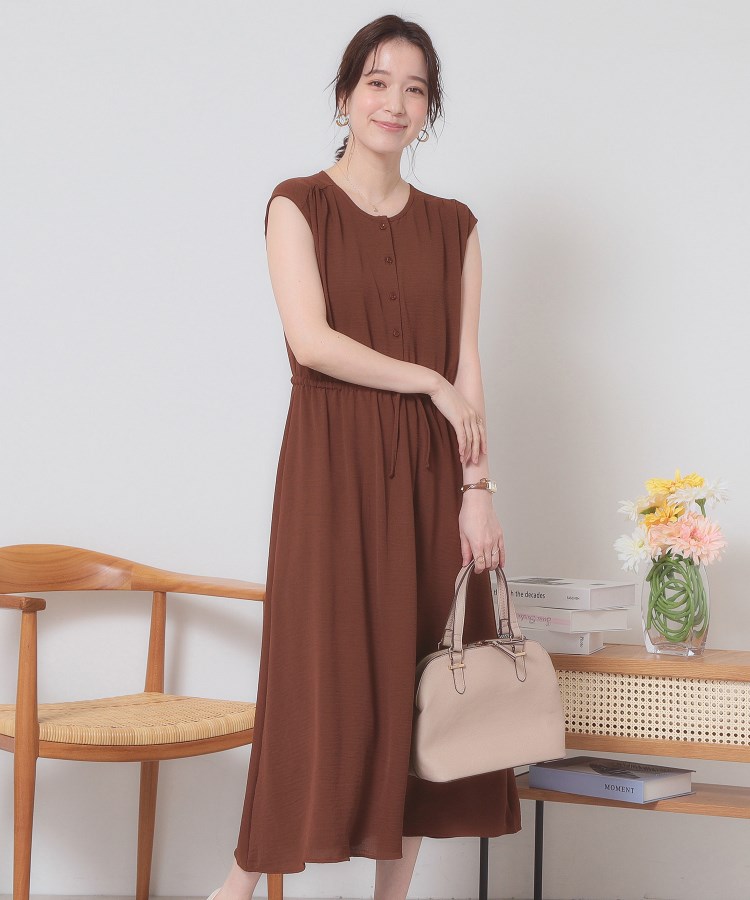 イッツデモ(ITS' DEMO)の【接触冷感／吸水速乾／洗濯機OK】イージーケアドロストワンピース＜ラク服シリーズ＞ ブラウン(043)