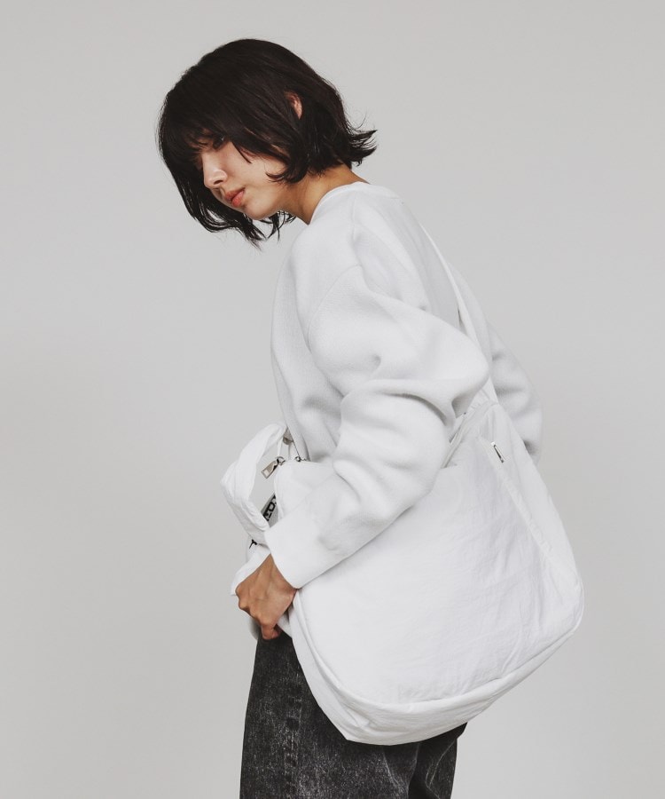 ティーケー タケオ キクチ(レディース)(tk.TAKEO KIKUCHI(Ladies))のパテッドラウンドショルダーBAG オフホワイト(103)