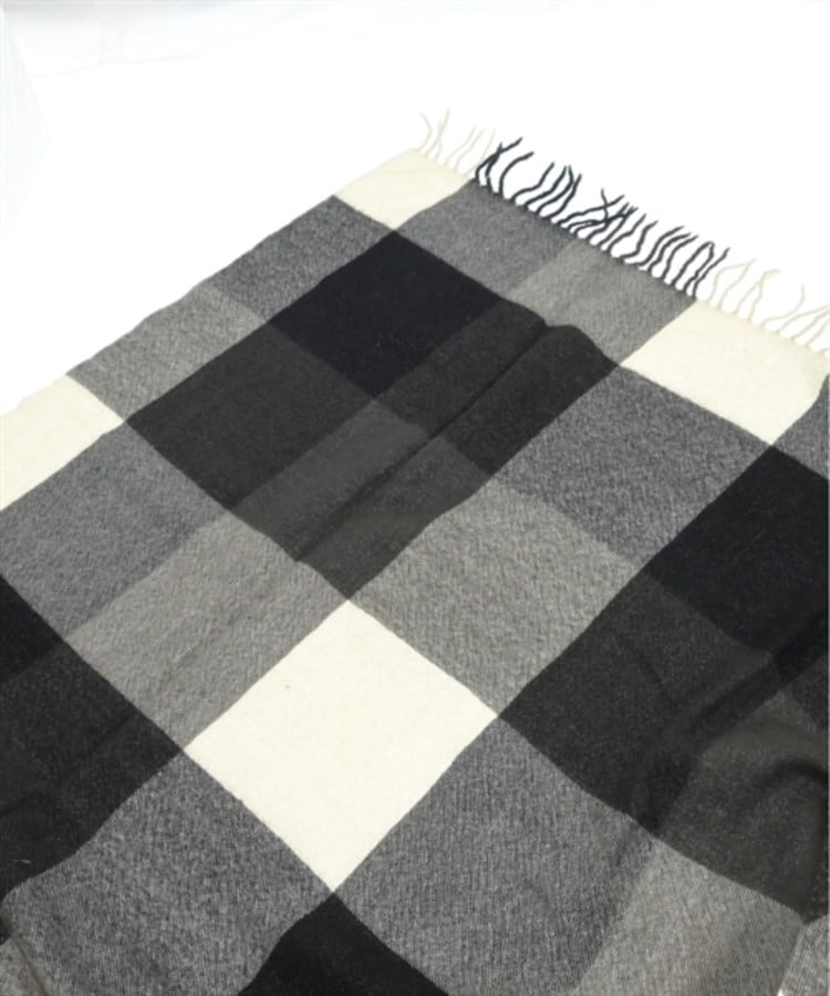 ISSEY MIYAKE イッセイミヤケ レディース マフラー(ストール ISSEY MIYAKE イッセイミヤケ レディース マフラー(ストール