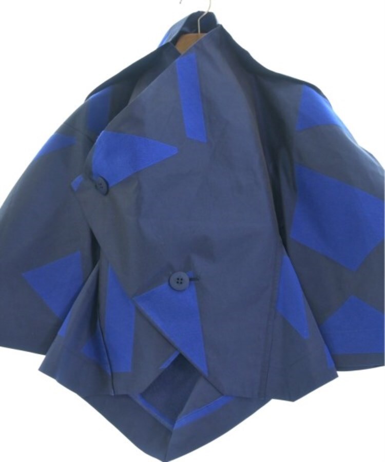 ISSEY MIYAKE イッセイミヤケ レディース カジュアルジャケット ISSEY MIYAKE イッセイミヤケ レディース カジュアルジャケット