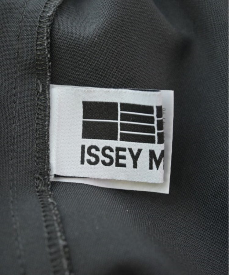 ラグタグ(RAGTAG)のISSEY MIYAKE イッセイミヤケ レディース パンツ（その他） サイズ：2(M位)3