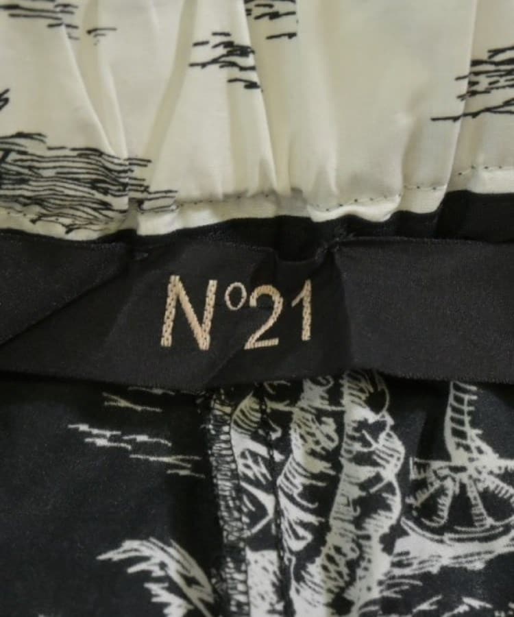 N゜ 21 ヌメロヴェントゥーノ メンズ ショートパンツ サイズ：46