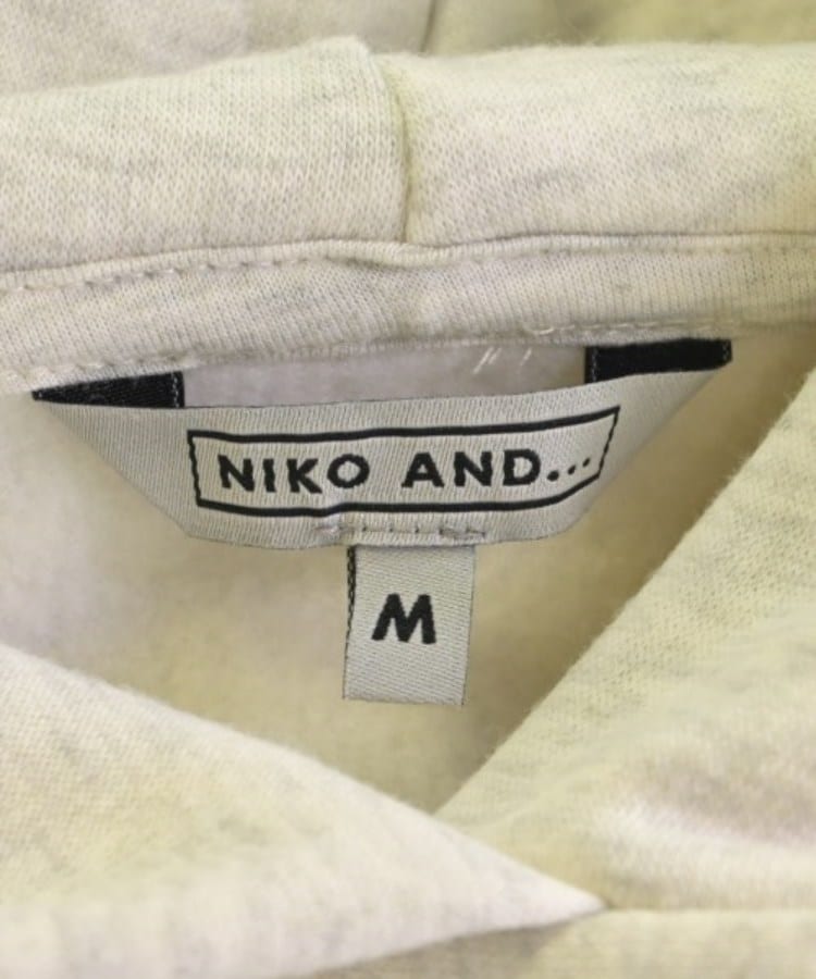 niko and...スウェット ベージュ Mサイズ