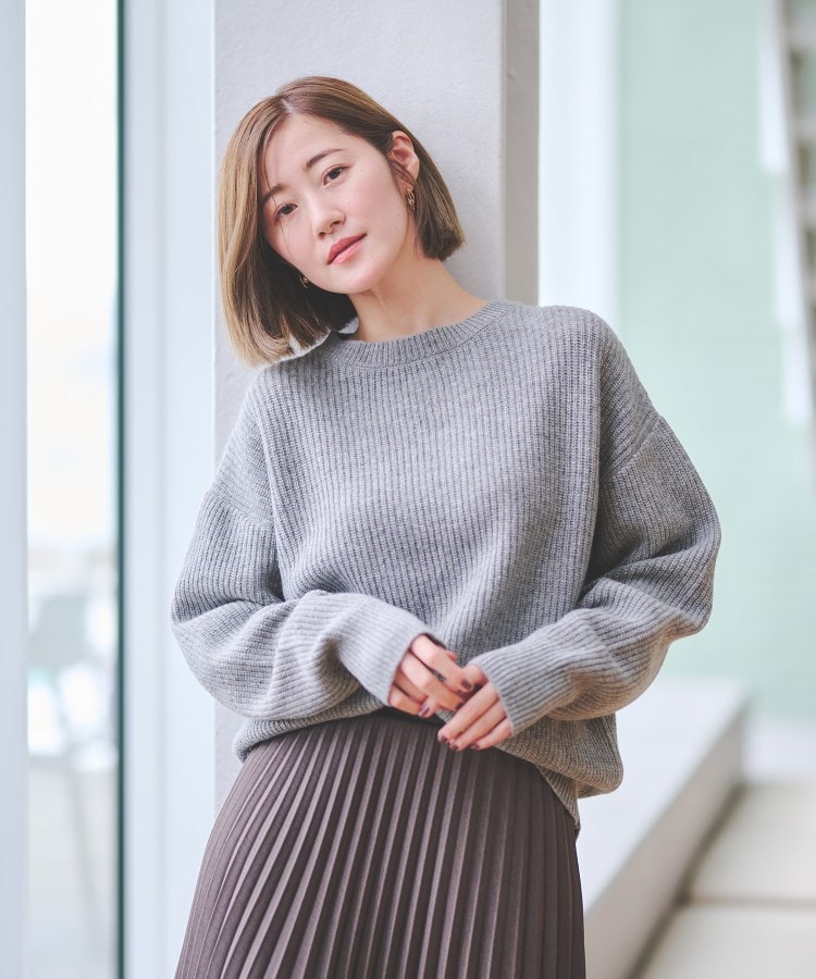 アンカーウーマン(ANCHOR WOMAN)の【WEAR SHiFT】ミドルゲージクルーネックニット【長袖／リサイクル原料使用】 グレー(012)