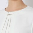 アンカーウーマン(ANCHOR WOMAN)の【洗える】メタルパーツ付き2WAYラウンドネックブラウス33