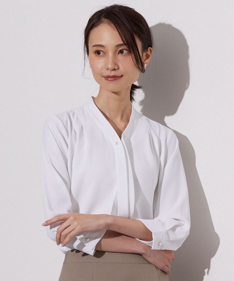 アンカーウーマン(ANCHOR WOMAN)の【セレモニー／通勤】パール調ボタンボウタイブラウス1