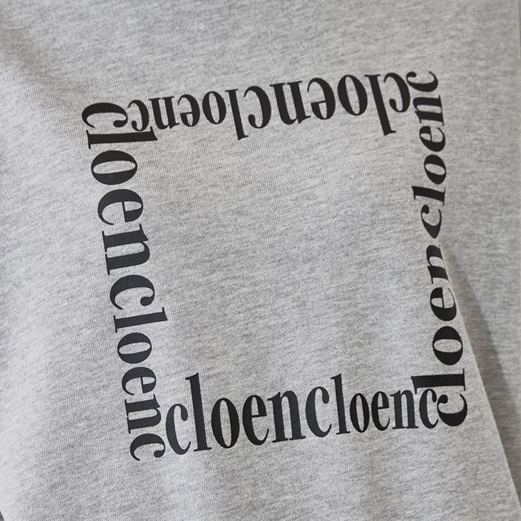 クロエンス(cloenc)のcloencグラフィックプルオーバー17