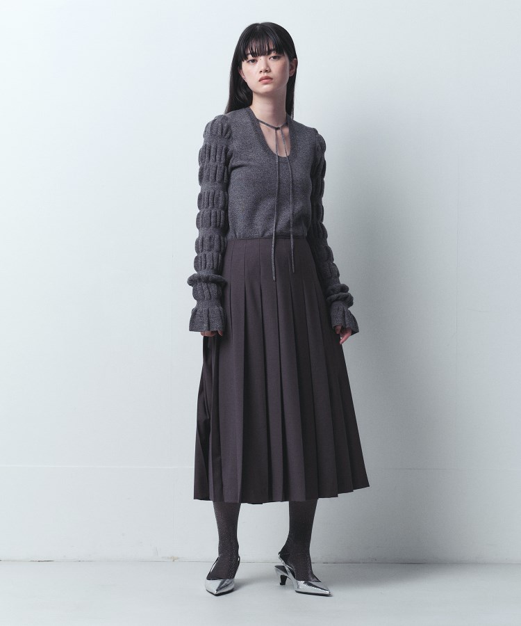 コードエー(CODE A)のpleated gabardine skirt3