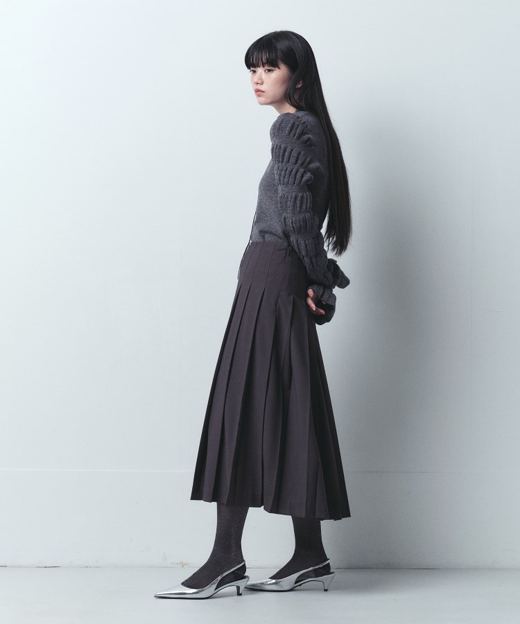 コードエー(CODE A)のpleated gabardine skirt4