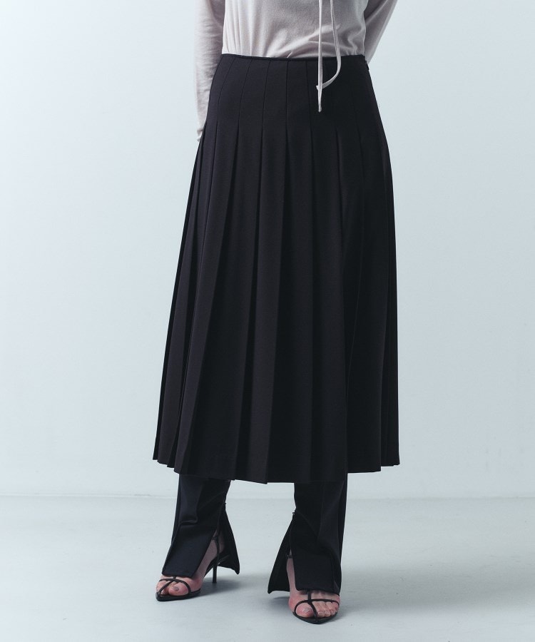 コードエー(CODE A)のpleated gabardine skirt ブラック(019)