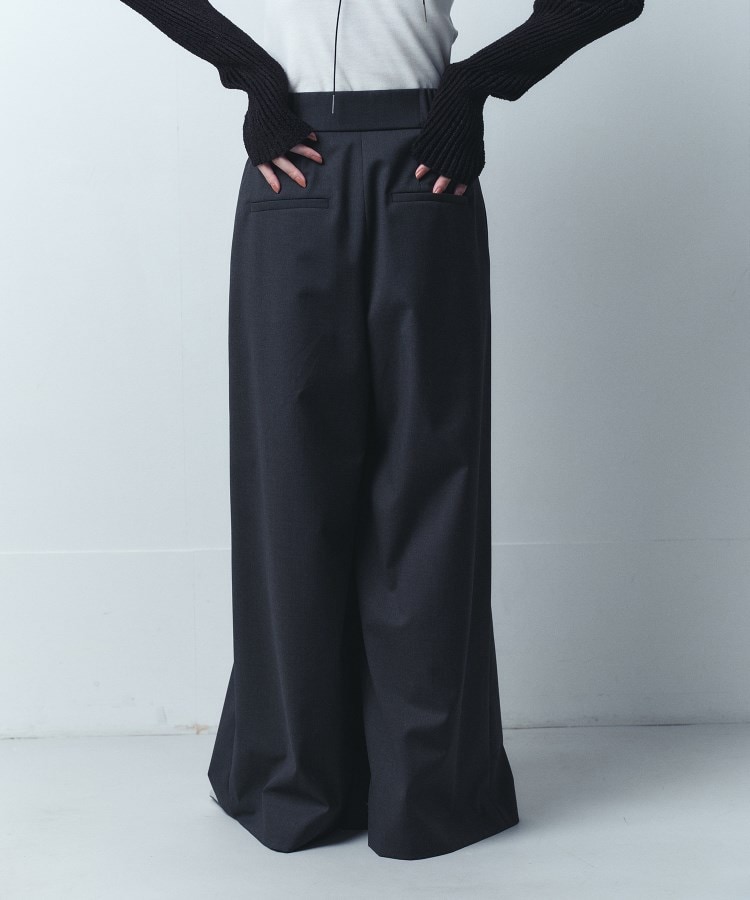 コードエー(CODE A)のpleated wide leg trousers7