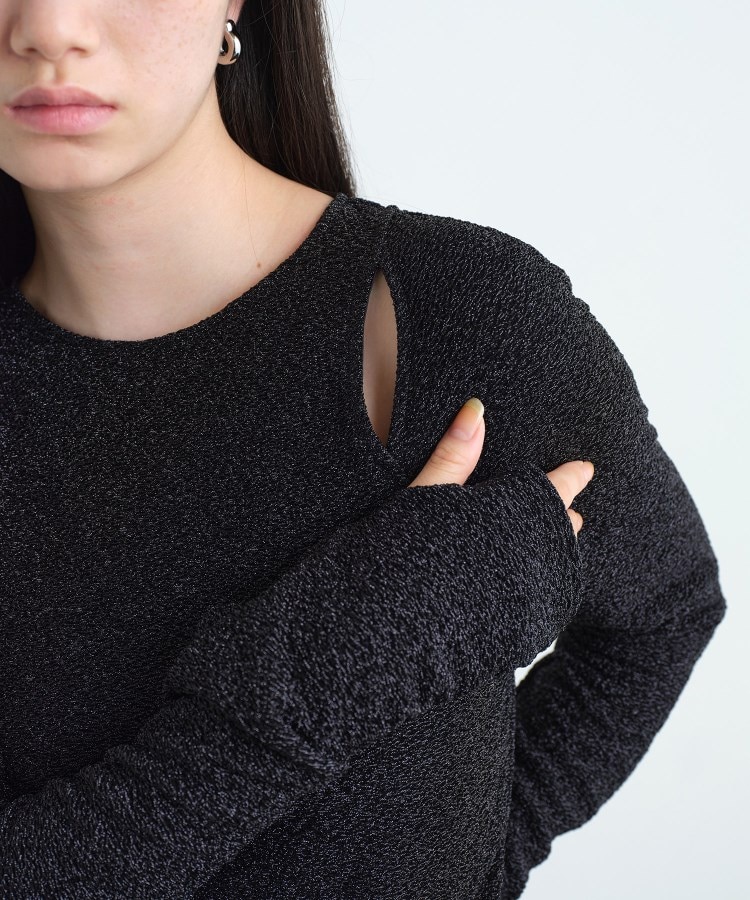 コードエー(CODE A)のcut－out lame top2