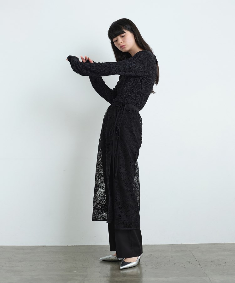 コードエー(CODE A)のcut－out lame top5