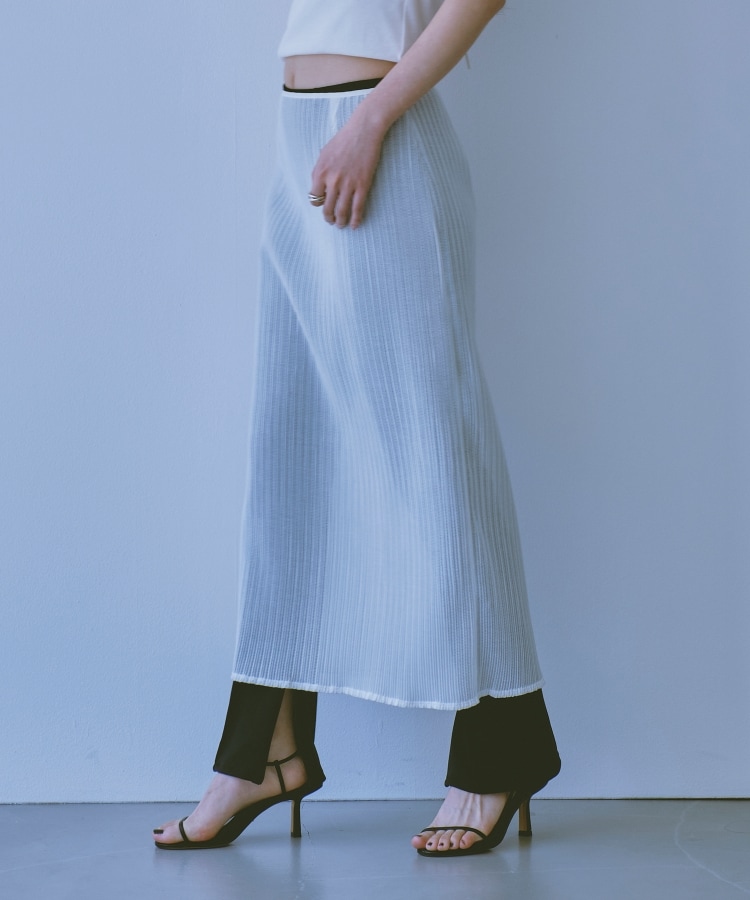 コードエー(CODE A)のCODE A｜sheer pleats skirt ホワイト(001)