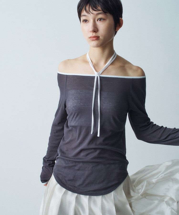 コードエー(CODE A)のbicolor neck design tops2