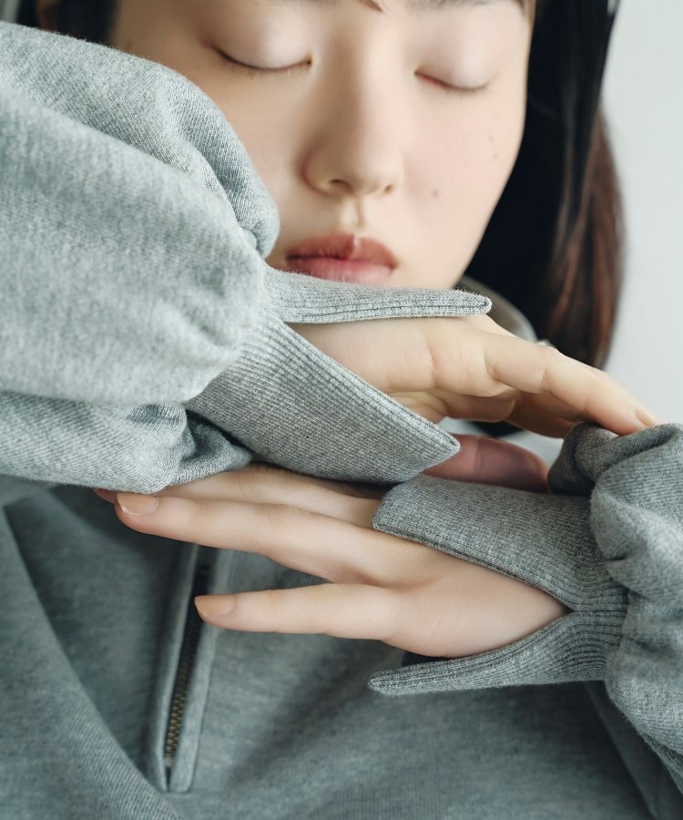 コードエー(CODE A)のpuff zip sweat4