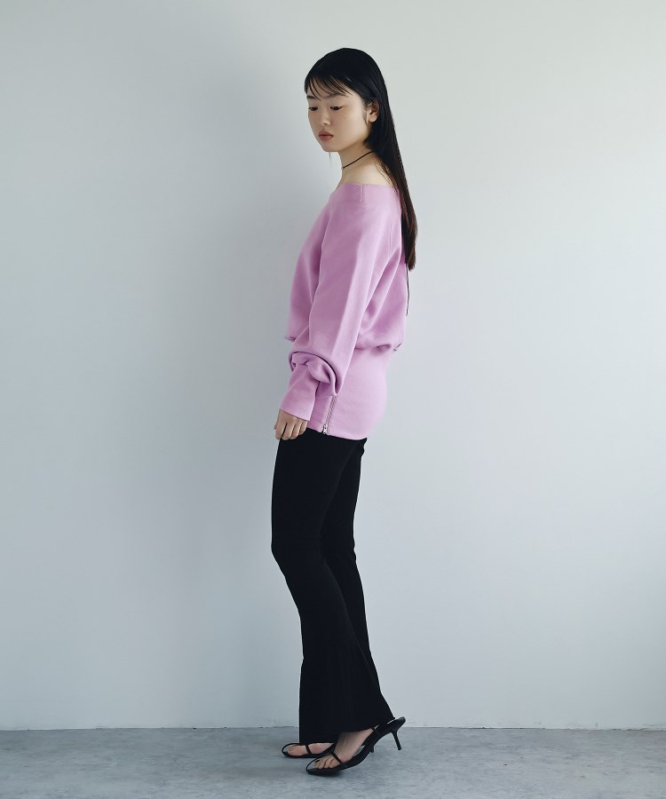 コードエー(CODE A)のoff－shoulder sweat20