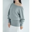 コードエー(CODE A)のoff－shoulder sweat6