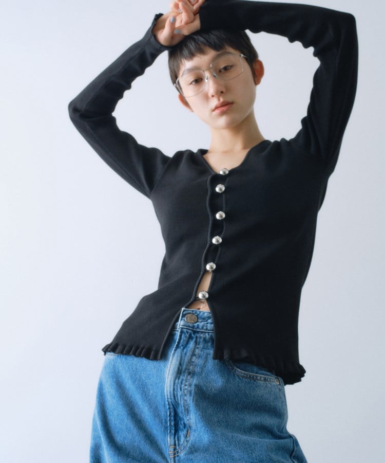 コードエー(CODE A)のmetal buttons knit cardigan ブラック(019)