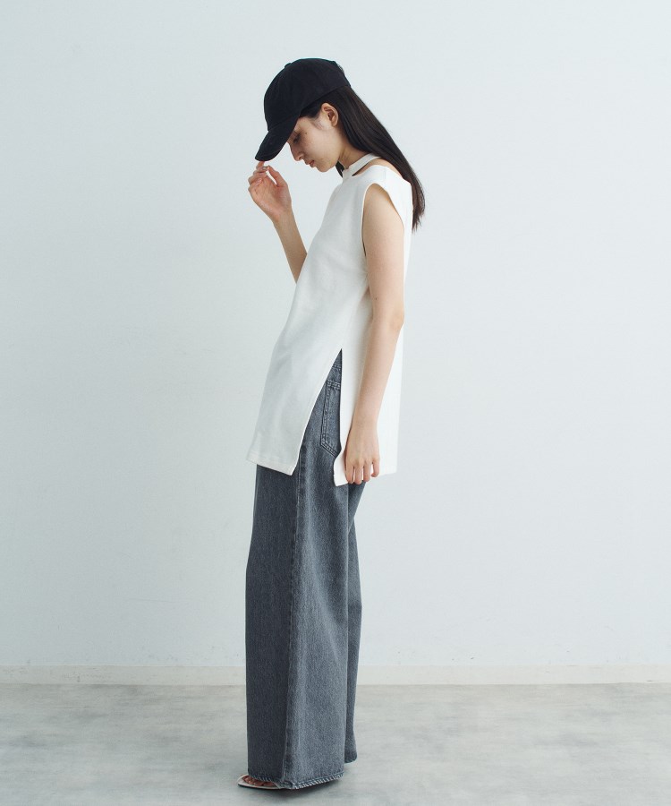コードエー(CODE A)のpile cutout tee10