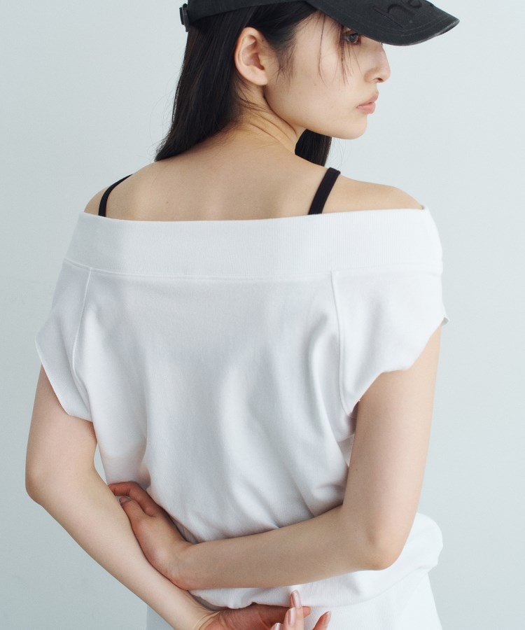 コードエー(CODE A)のoff－shoulder sleeveless tops11