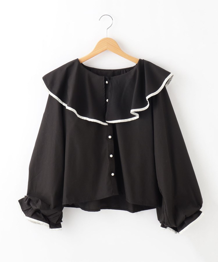 オフプライスストア(ウィメン)(OFF PRICE STORE(Women))のCHILLE パイピング衿フリルブラウス ブラック(019)