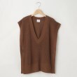 オフプライスストア(ウィメン)(OFF PRICE STORE(Women))のcoen　ペーパーライクVネックベスト モカブラウン(042)