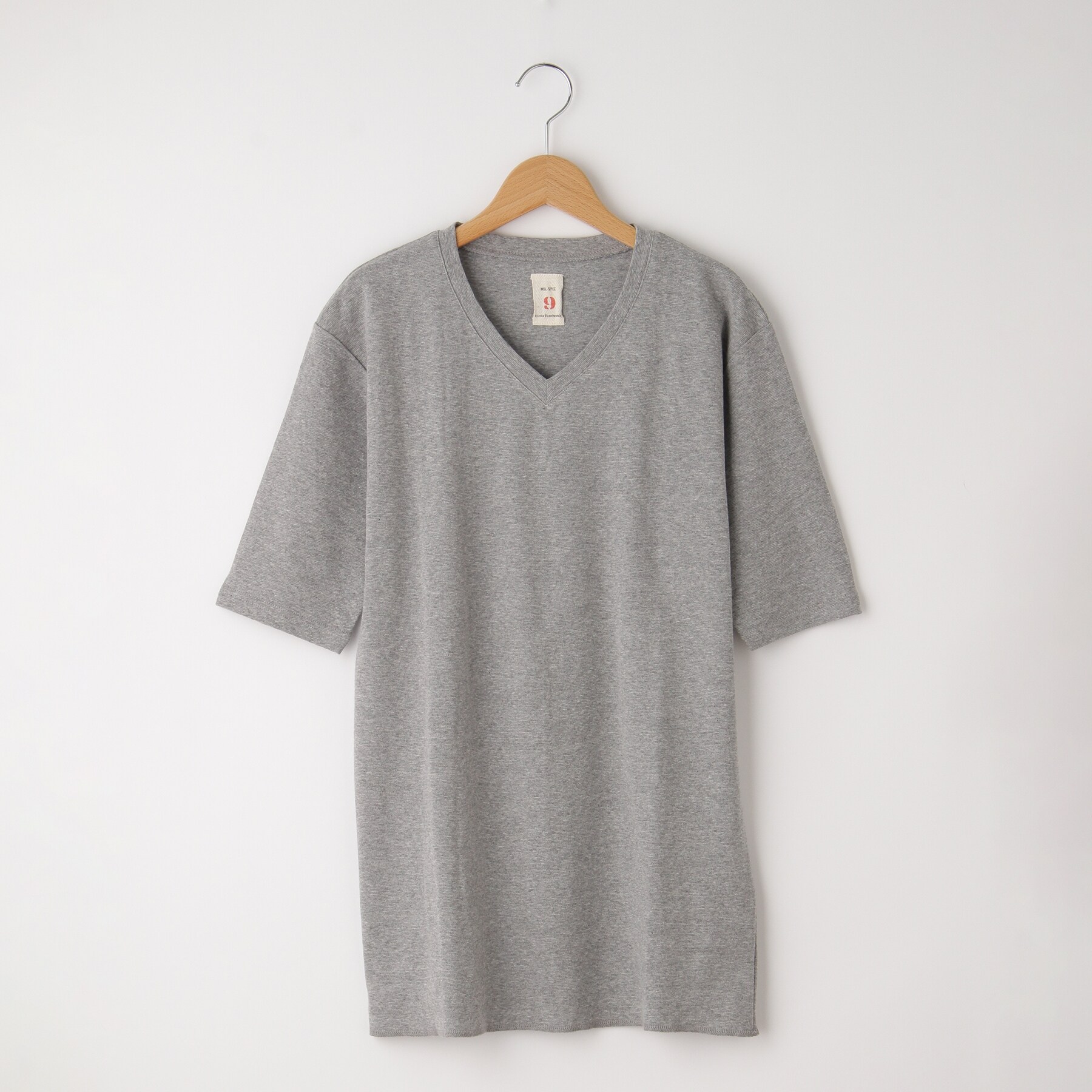 オフプライスストア(メンズ)(OFF PRICE STORE(Mens))のMIL-SPEC（ミルスペック） VネックTシャツ グレー(012)