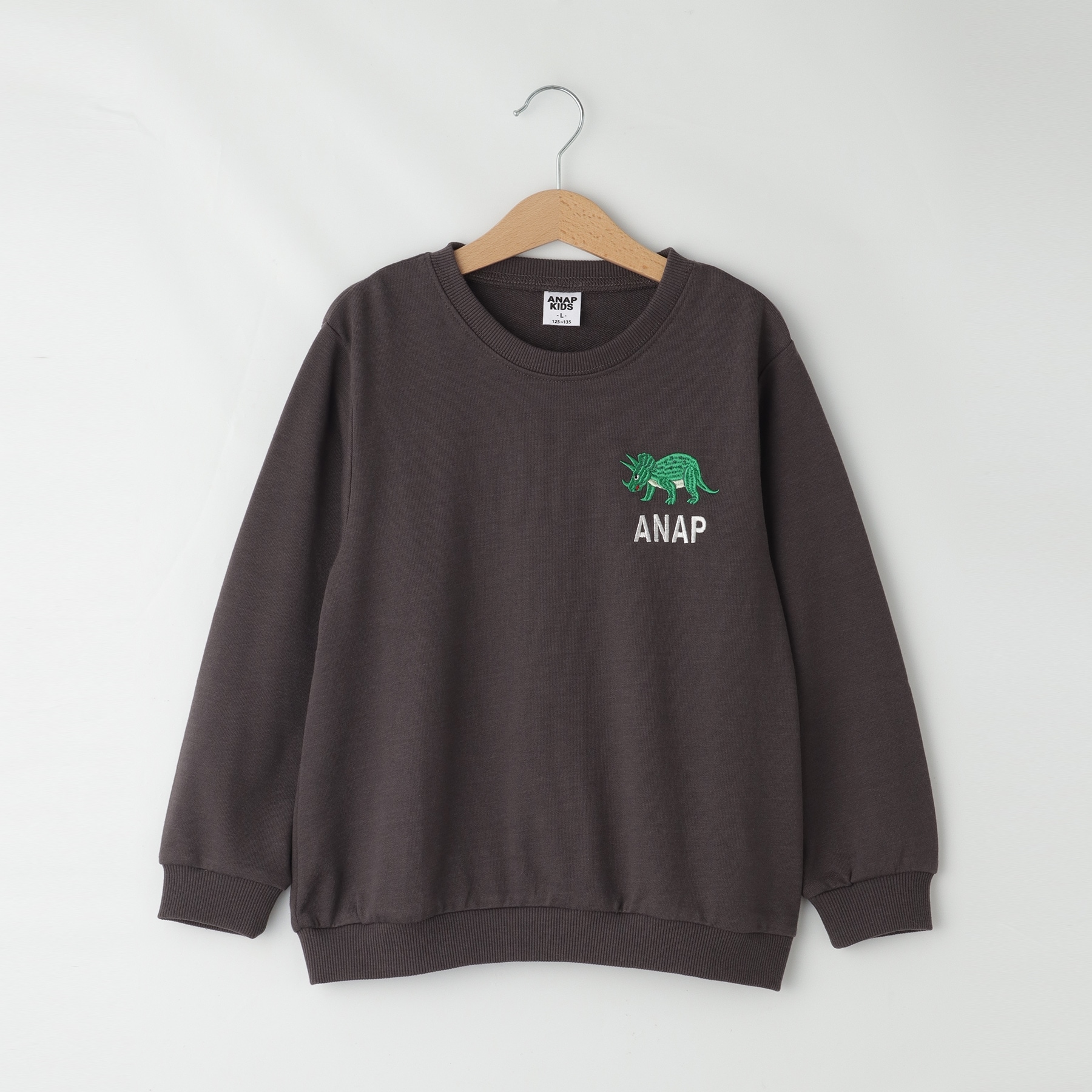 オフプライスストア(キッズ)(OFF PRICE STORE(Kids))のANAP KIDS（アナップキッズ） 刺繍入りトレーナー スミクロ(018)